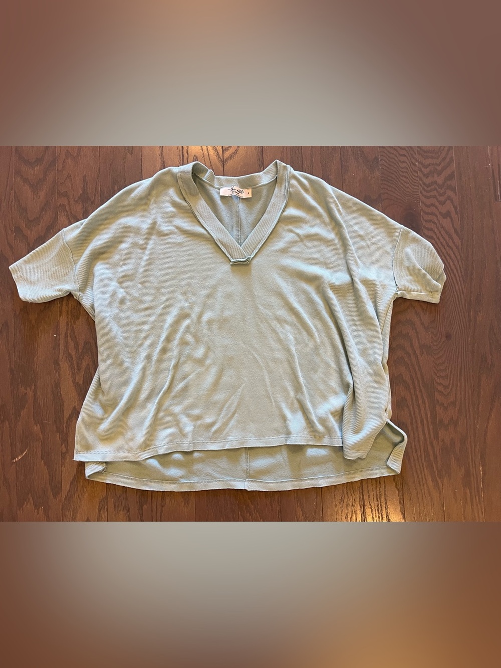 Three Bird Nest Ribbed V-Neck Oversized Short Sleeve Top Small